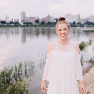 Meet your Posher, Crystal